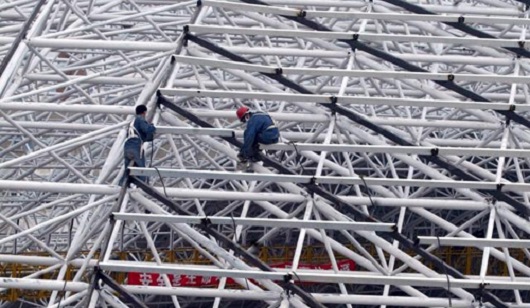 為什么鋼網(wǎng)架結(jié)構(gòu)在建筑行業(yè)特別流行