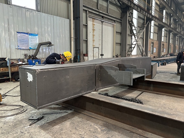 山西鋼結構公司，找山西盛大鋼構28年老廠專業承包資質